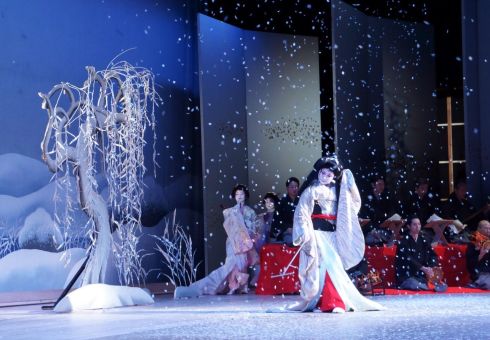 「舞台亮燈的那一刻，沒有人知道我差點倒下」日本電影《國寶》鷺娘故事：西川淑敏的真實告白